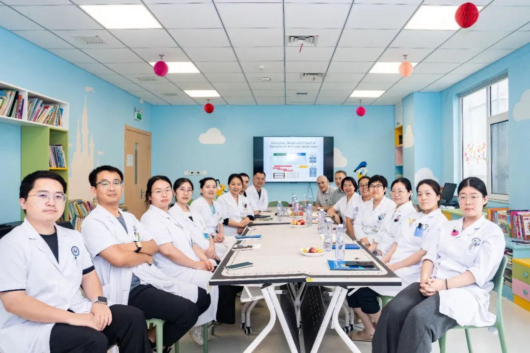Beijing Jingdu Children's Hospital hematology and oncology team with Professor Stuart Siegel