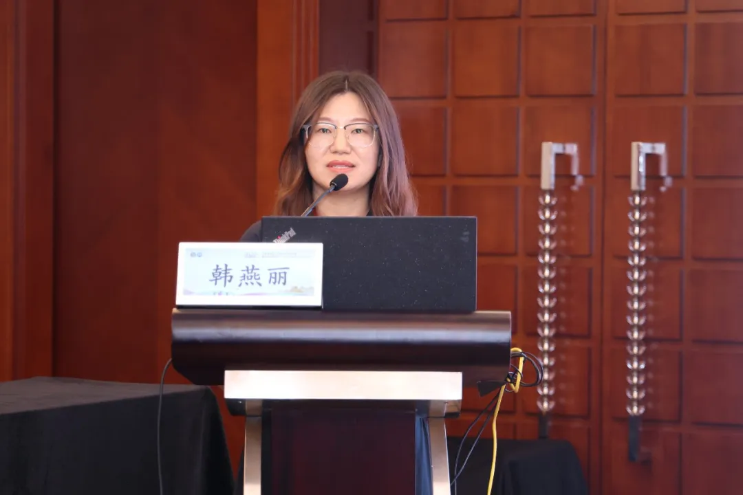 Head Nurse Han Yanli presenting at the Beijing Pediatrics Academic Annual Conference