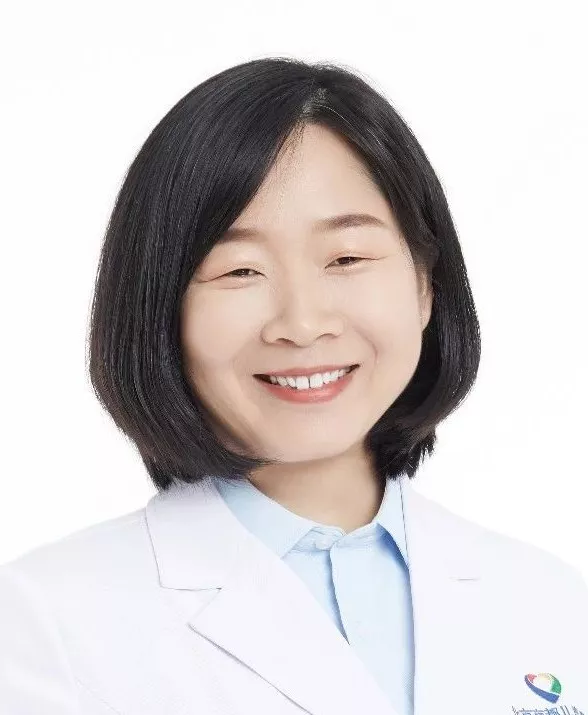 Liu Hongyan, Head of the Blood and Solid Tumour Department