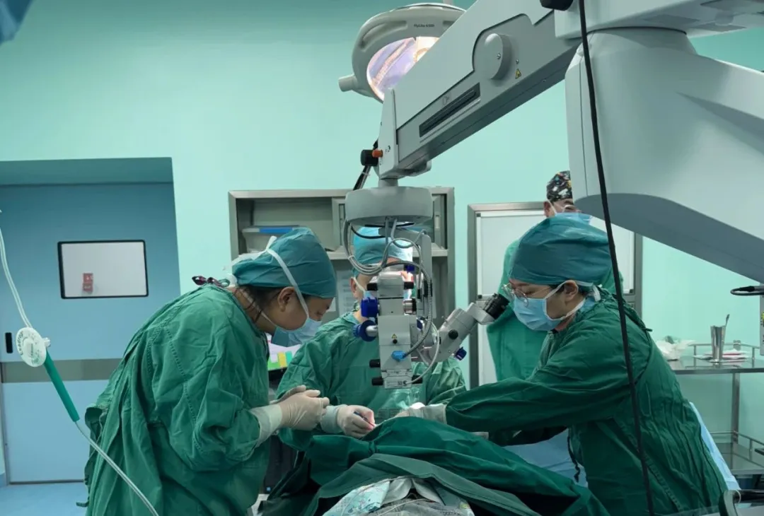 Surgical microscope used in pediatric strabismus correction